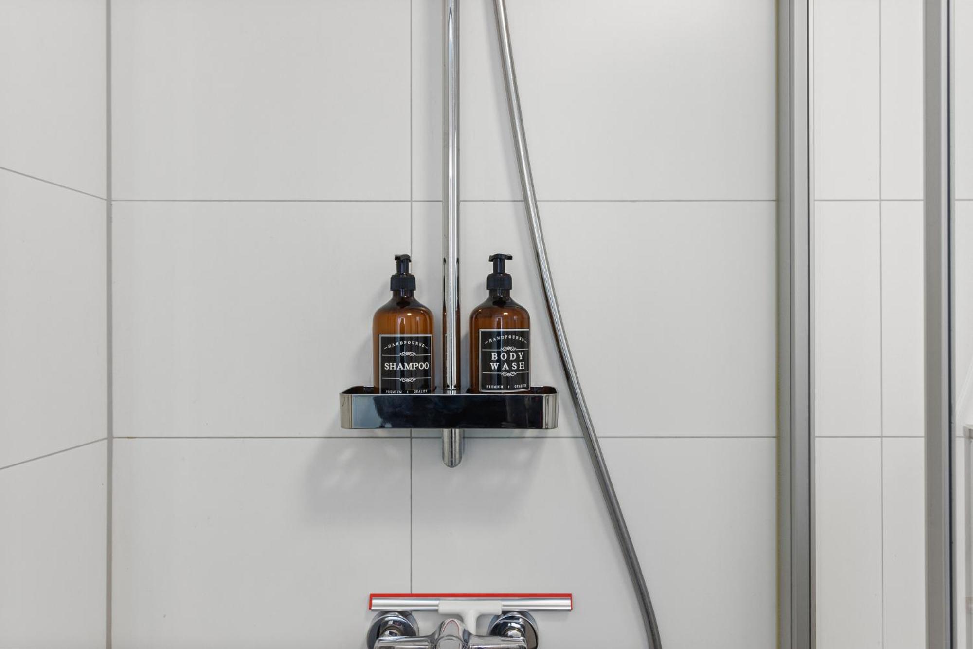 Winetime - Modern - Boxspringbetten - Naehe Mercedes-Benz Woerth am Rhein Exterior photo